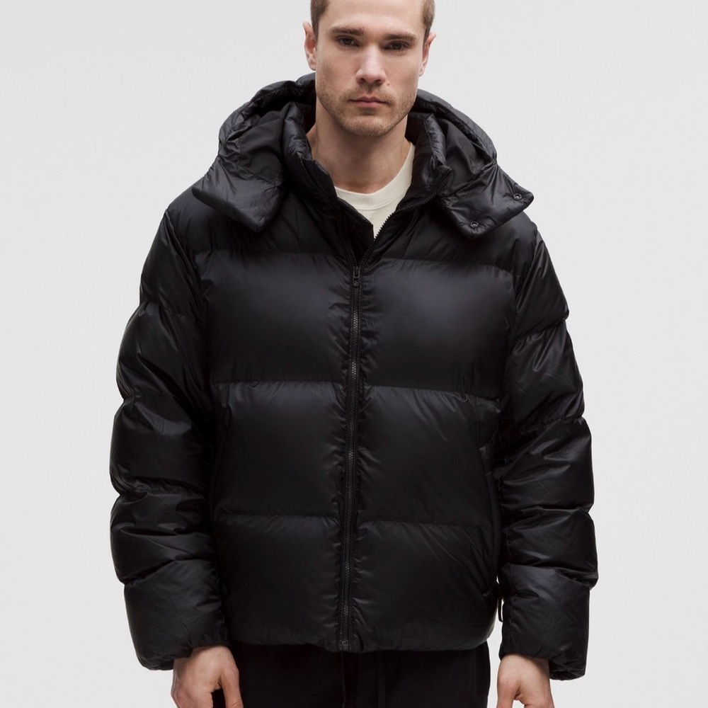 lululemon athletica Men's Midnight Black Puffer Jacket